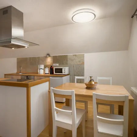 Haus By Alpine Host Helpers Apartman