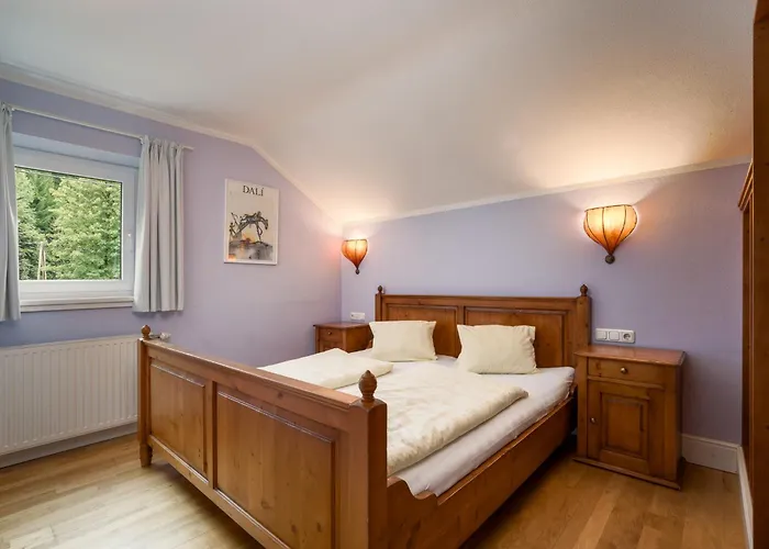 Haus By Alpine Host Helpers 公寓 *