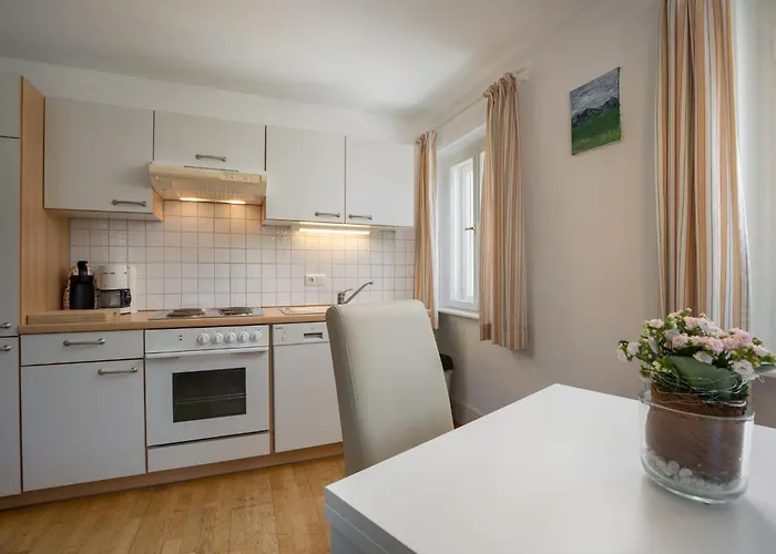 Haus By Alpine Host Helpers Apartamento *