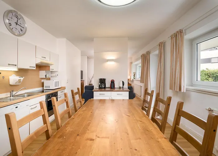 Haus By Alpine Host Helpers Apartamento